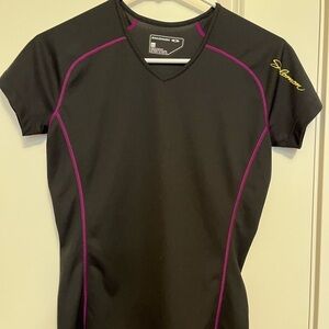 Solomon Black sports top size XS